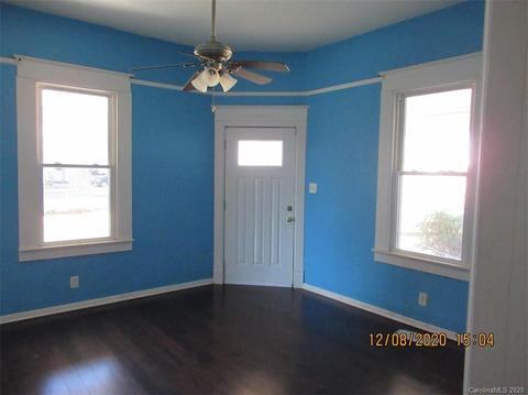 321 3rd St SE, Hickory, NC 28602 photo 3