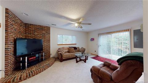 7725 Farmbrook Dr, Waxhaw, NC 28173 photo 11
