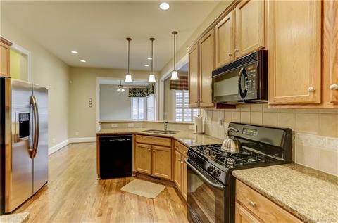 381 Third Baxter St, Fort Mill, SC 29708 photo 12