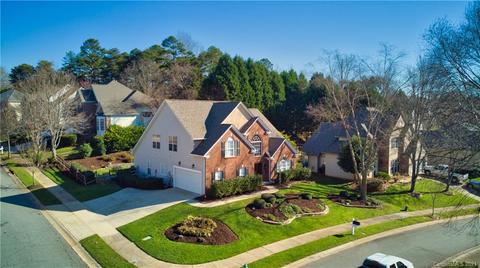 19822 Sandyedge Dr, Cornelius, NC 28031 photo 2