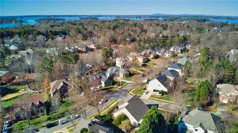 19822 Sandyedge Dr, Cornelius, NC 28031 photo 3