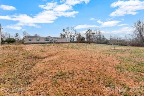 8414 Smith Rd, Stanfield, NC 28163 photo 3