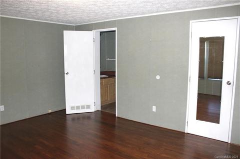 4008 Old Clyde Rd, Clyde, NC 28721 photo 17