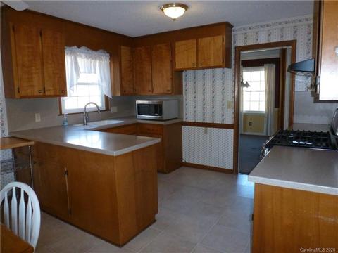 1917 Hickory Dr, Lancaster, SC 29720 photo 8