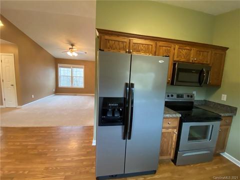1295 Trinity Pl, Granite Falls, NC 28630 photo 4