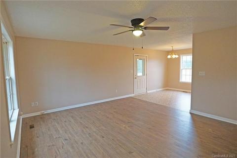 3755 Bridle Path Dr, Vale, NC 28168 photo 2