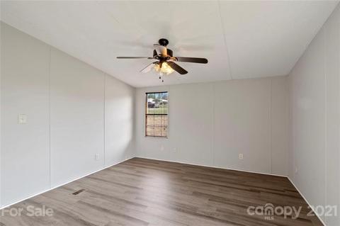 125 Stagecrest Dr, Harmony, NC 28634 photo 14