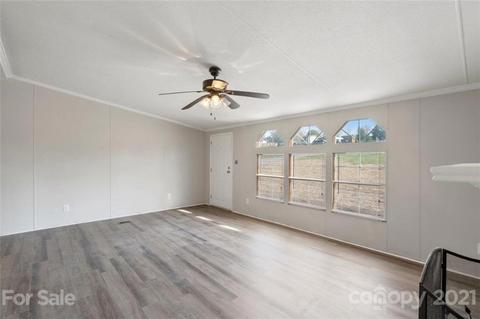125 Stagecrest Dr, Harmony, NC 28634 photo 6