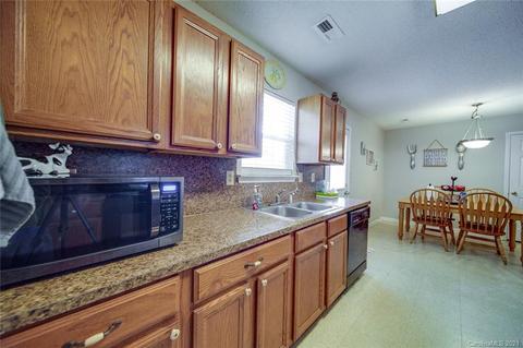 582 Frances St, Monroe, NC 28110 photo 9