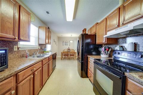 582 Frances St, Monroe, NC 28110 photo 10