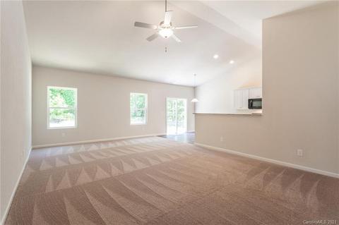 1121 Culver Spring Way, Charlotte, NC 28215 photo 4