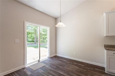 1121 Culver Spring Way, Charlotte, NC 28215 photo 12