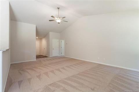 1121 Culver Spring Way, Charlotte, NC 28215 photo 7