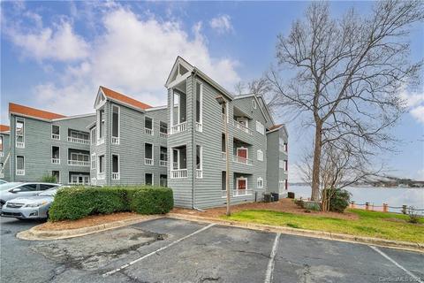 371 Northwest Dr, Davidson, NC 28036 photo 2