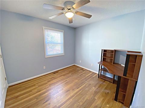 2827 Devonshire Rd, Newton, NC 28658 photo 22