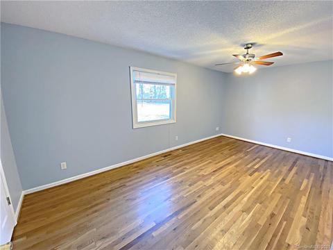 2827 Devonshire Rd, Newton, NC 28658 photo 17