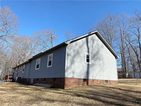 2827 Devonshire Rd, Newton, NC 28658 photo 31