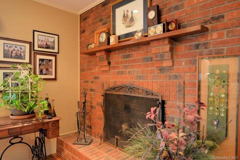 360 Rivercrest Dr, Sylva, NC 28779 photo 7