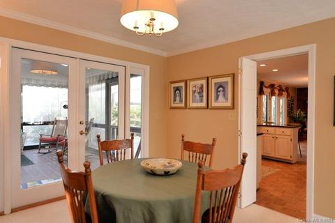 360 Rivercrest Dr, Sylva, NC 28779 photo 10