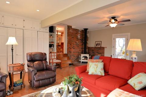 360 Rivercrest Dr, Sylva, NC 28779 photo 4