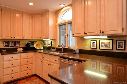 360 Rivercrest Dr, Sylva, NC 28779 photo 13