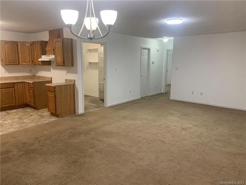 44 Murray St, Marion, NC 28752 photo 6