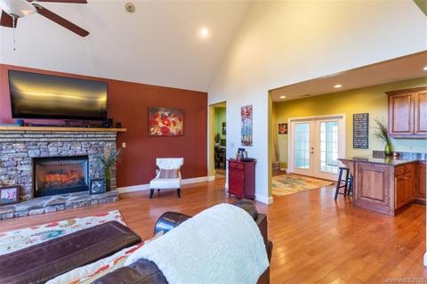 166 Amaroo Rdg, Sylva, NC 28779 photo 6