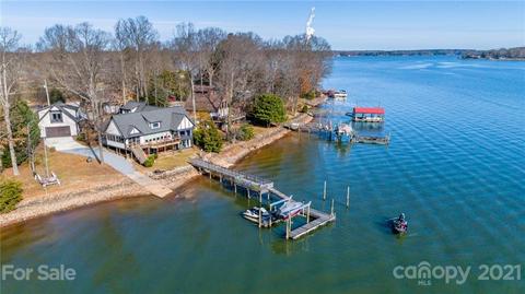 8728 Harbor Cir, Terrell, NC 28682 photo 1