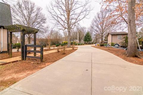8728 Harbor Cir, Terrell, NC 28682 photo 41