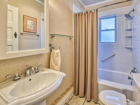 2 Roberts St, Canton, NC 28716 photo 24