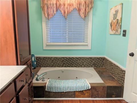 2991 Coventry Dr, Morganton, NC 28655 photo 18