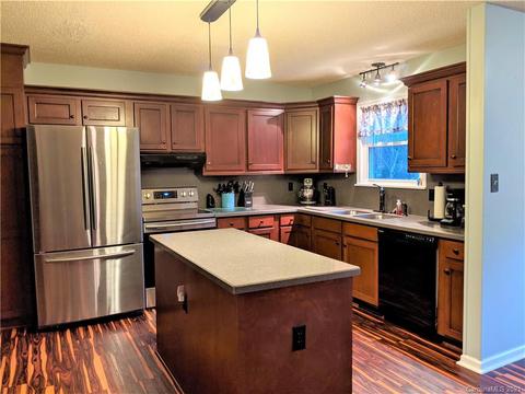 2991 Coventry Dr, Morganton, NC 28655 photo 5