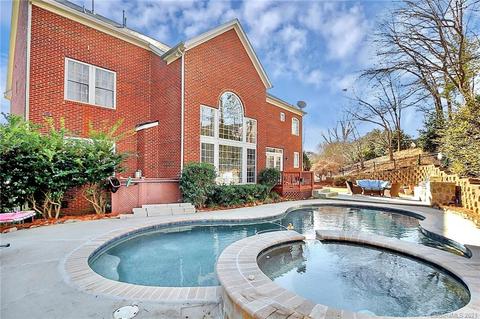 195 Melbourne Dr, Fort Mill, SC 29708 photo 4