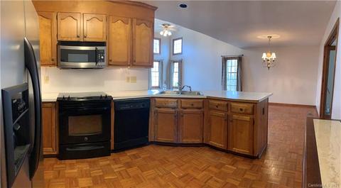 203 Rainbow Dr, Stanley, NC 28164 photo 7