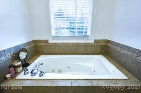 21 Caleb Dr, Fletcher, NC 28732 photo 10
