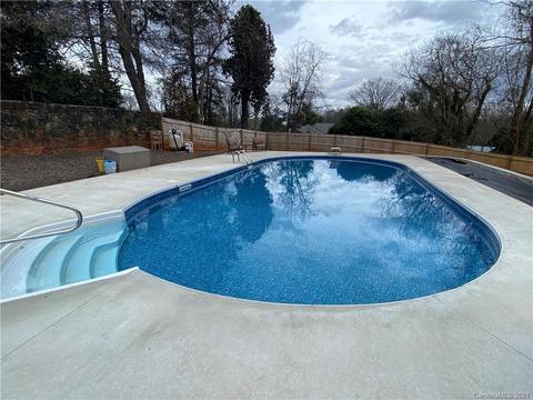 192 Crescent Dr, Marion, NC 28752 photo 19
