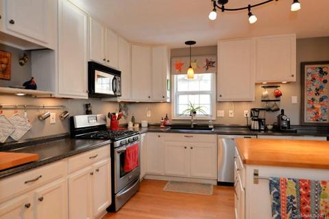 18 Plott Dr, Sylva, NC 28779 photo 11