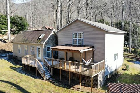 18 Plott Dr, Sylva, NC 28779 photo 2