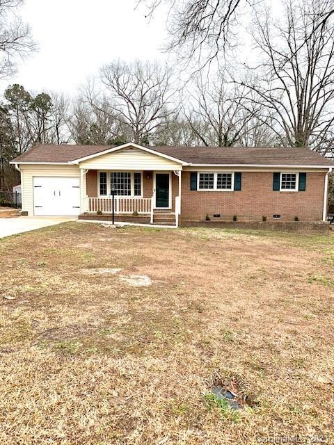 2068 Williams Dr, Lancaster, SC 29720 photo 1