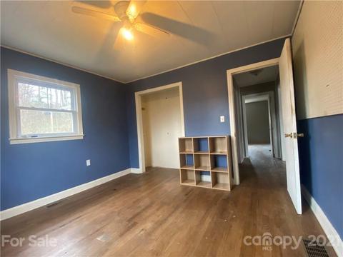 175 Forest St, Mars Hill, NC 28754 photo 5