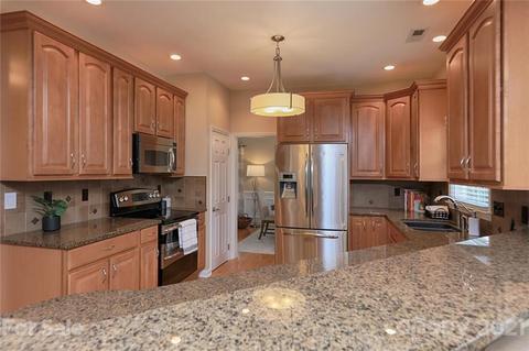 19942 Scanmar Ln, Cornelius, NC 28031 photo 22