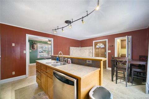 507 E 5th St, Oakboro, NC 28129 photo 15