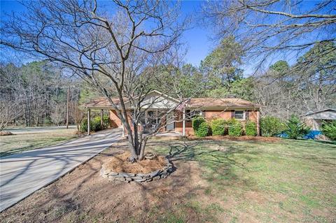 507 E 5th St, Oakboro, NC 28129 photo 4