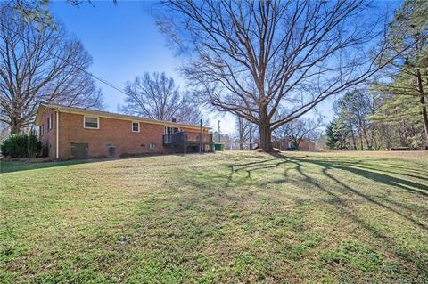 507 E 5th St, Oakboro, NC 28129 photo 9