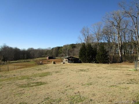98 Lenas Memory Ln, Hiddenite, NC 28636 photo 34