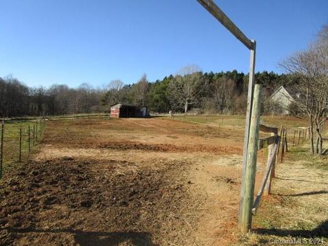 98 Lenas Memory Ln, Hiddenite, NC 28636 photo 18