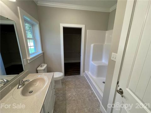 2086 Robert Dr, Morganton, NC 28655 photo 10