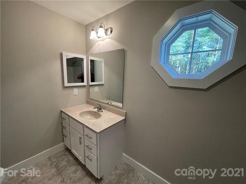 2086 Robert Dr, Morganton, NC 28655 photo 16