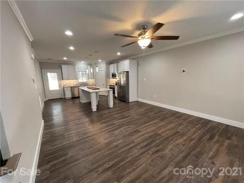 2086 Robert Dr, Morganton, NC 28655 photo 6