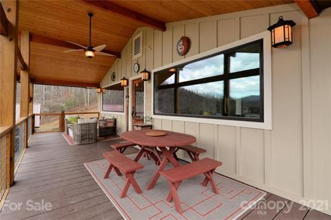 696 Lick Log Rd, Sylva, NC 28779 photo 5
